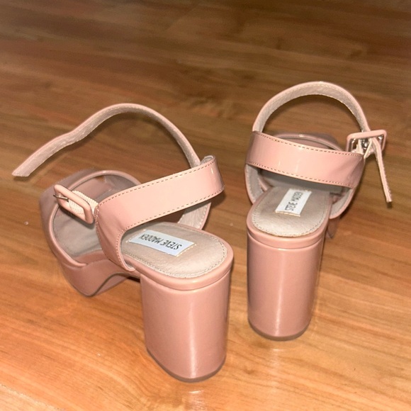 STEVE MADDEN HEELS SIZE 7.5 - Picture 2 of 8